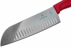 Victorinox SwissClassic 6.8521.17B Santoku Mit Kullen 17 Cm, Rot -Messer Verkäufe 2024 VT6 8521 17B 03 victorinox